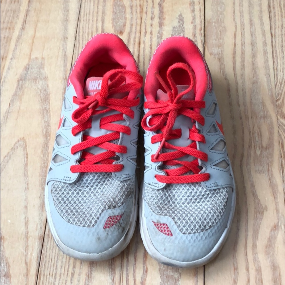 Girls Nike Sneakers 👟